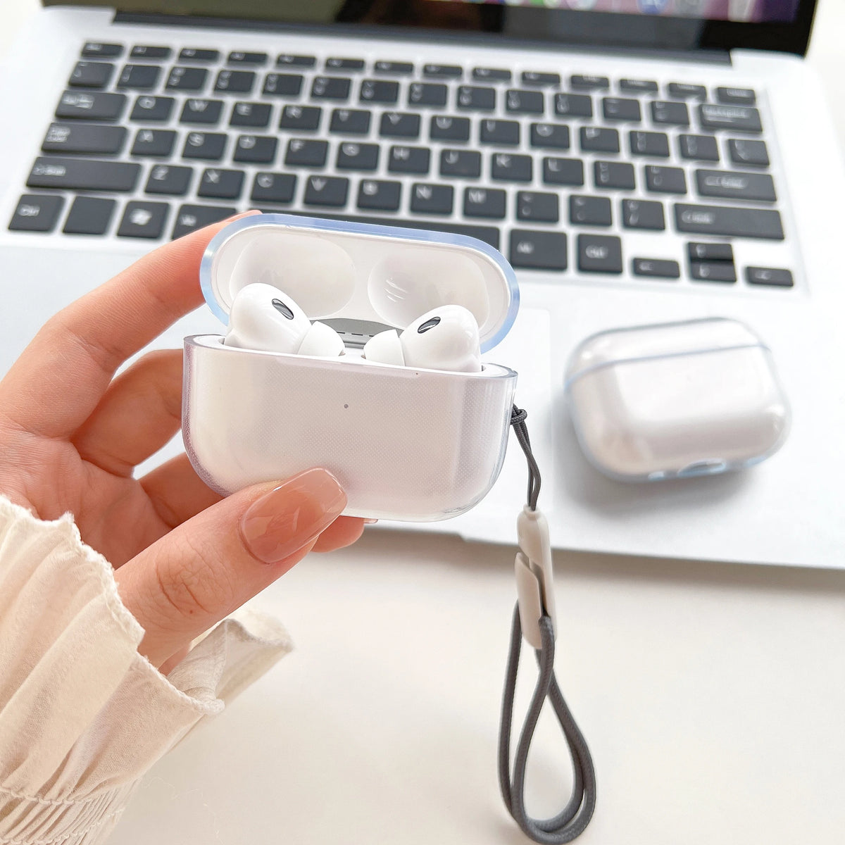 Funda Transparente de TPU con Correa para AirPods